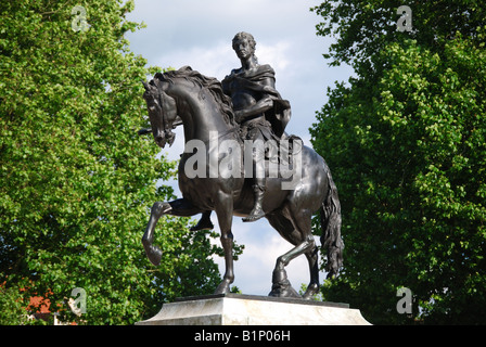 Statue équestre de Guillaume III, Queens Square, Bristol, Angleterre, Royaume-Uni Banque D'Images