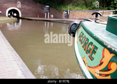 Tourests dans un voyage à l'intérieur 15-04 Tunnel Dudley Black Country Living Museum Tipton Junction Canal Dudley West Midlands Englan Banque D'Images