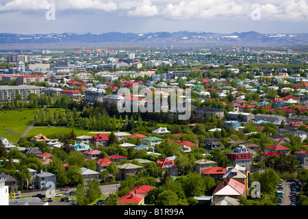 Maisons colorées et les toits Reykjavik Islande Banque D'Images