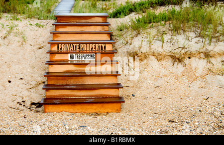 Inscrivez-vous sur un escalier en bois de la plage de Ponte Vedra Beach, Floride Banque D'Images