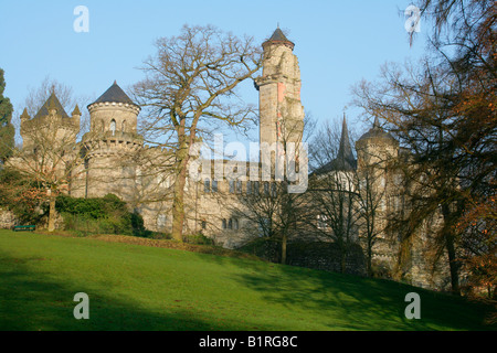 Loewenburg Castle, Wilhelmshoehe Park, Kassel, Hesse, Germany, Europe Banque D'Images
