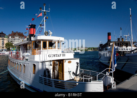 Les navires dans la baie de Nybroviken, Stockholm, Suède, Scandinavie, Europe Banque D'Images