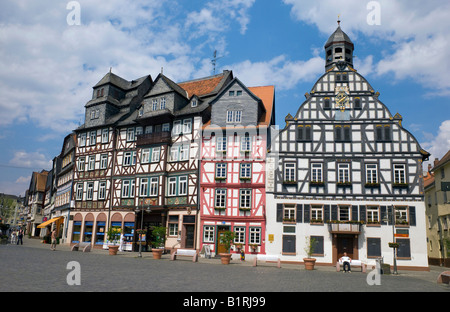 Hôtel de ville, construit en 1559, maisons à colombages, Butzbach, Hesse, Germany, Europe Banque D'Images