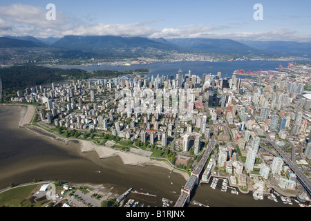 False Creek et du West End, Burrad Bridge, Vancouver, British Columbia, Canada, Amérique du Nord Banque D'Images