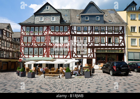 Maisons à colombages historique dans le centre-ville historique dans le marché Kornmarkt, Wetzlar, Hesse, Germany, Europe Banque D'Images