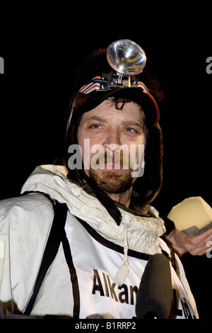 4 fois la course d'attelages de chiens Yukon Quest et Iditarod champion 2 fois gagnant Lance Mackey, lors d'un entretien après avoir remporté sa 4e Banque D'Images