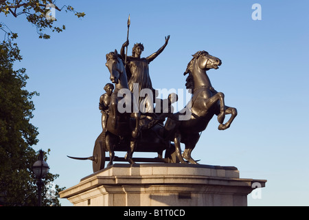 Londres, Angleterre, Royaume-Uni. Statue de Boudicca près de Westminster Bridge Banque D'Images