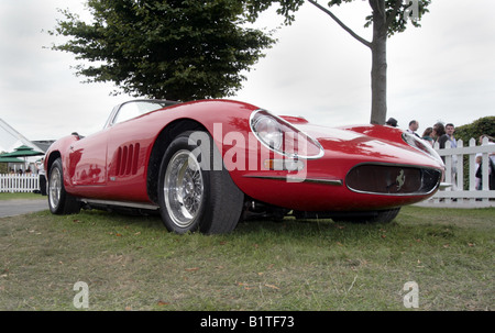 Un super italien Ferrari voiture. Les voitures de sport Ferrari sont quelques-unes des plus grandes automobiles créée en notre temps Banque D'Images