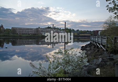 Squamscott River dans le centre-ville d'Exeter, New Hampshire, USA Banque D'Images