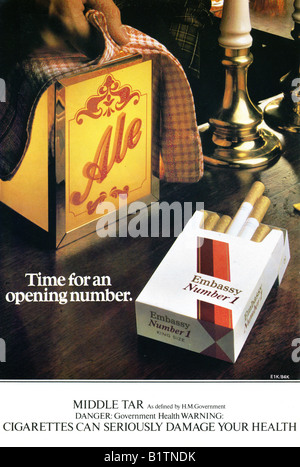 1983 Publicité pour le numéro 1 de l'ambassade des cigarettes pour un usage éditorial uniquement Banque D'Images