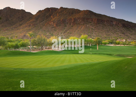 Le 9ème trou du parcours de Golf du désert au Phoenician Resort de Scottsdale en Arizona Banque D'Images