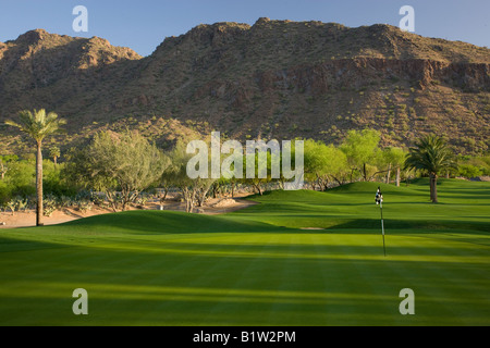 Le 9ème trou du parcours de Golf du désert au Phoenician Resort de Scottsdale en Arizona Banque D'Images