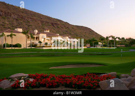 Le 9ème trou du parcours de Golf de Canyon Phoenician Resort de Scottsdale en Arizona Banque D'Images