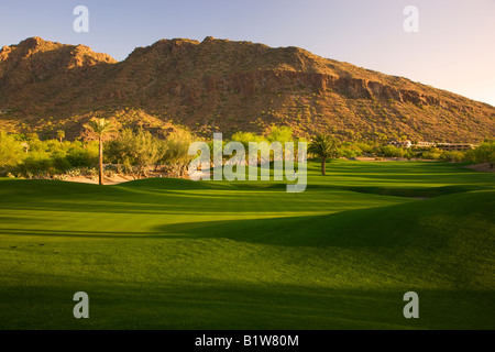 Le 9ème trou du parcours de Golf du désert au Phoenician Resort de Scottsdale en Arizona Banque D'Images