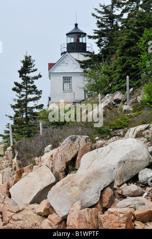 Le phare de Bass Harbor près de Bass Harbor, Maine Banque D'Images