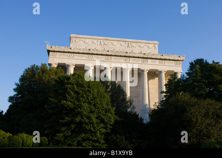 Le Lincoln Memorial est situé sur le National Mall à Washington, D.C. construit pour honorer le président Abraham Lincoln. Banque D'Images