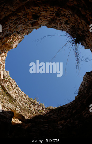 Intérieur d'un moulin abandonné sur la Plana, Javea / Xabia, Province d'Alicante, Communauté Valencienne, Espagne Banque D'Images