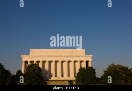 Le Lincoln Memorial est situé sur le National Mall à Washington, D.C. construit pour honorer le président Abraham Lincoln. Banque D'Images