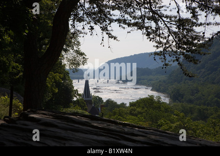 Avis de Harpers Ferry et la confluence du Potomac et de la Shenandoah Rivers de l'Appalachian Trail Harpers Ferry Natl Park Banque D'Images