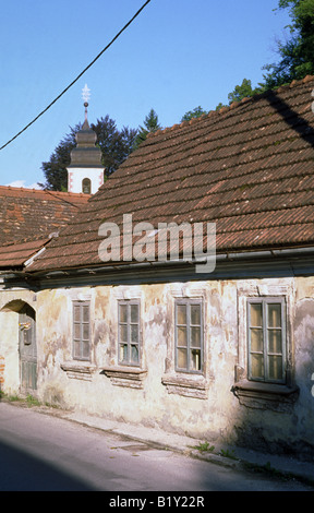 Église St Mihalj et le plus ancien bâtiment de ville Samobor Croatie Balkans Banque D'Images