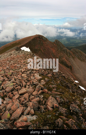 Carn Dearg Meadhonach de Carn Mor Dearg Banque D'Images