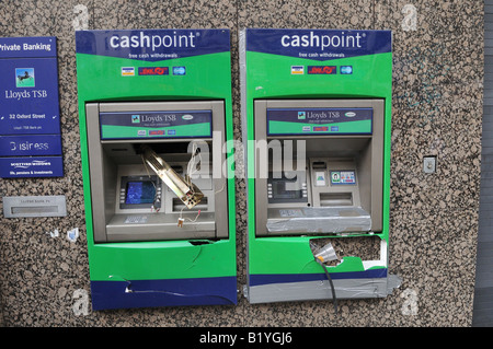 Point trésorerie vandalisés automatiques Banque D'Images