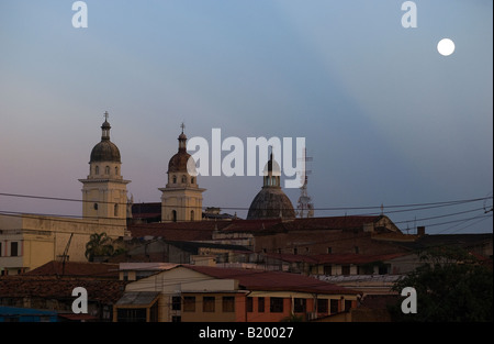 Gloaming à Santiago de Cuba Banque D'Images