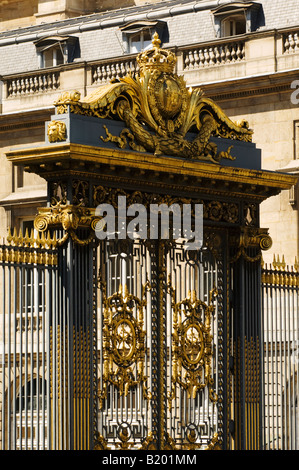 Palais de Justice porte, Paris, France Banque D'Images