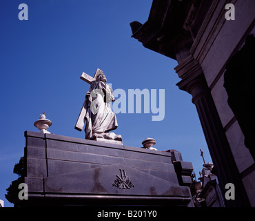 Mausolée en marbre élaborée dans le cimetière de la Recoleta Buenos Aires Argentine Banque D'Images