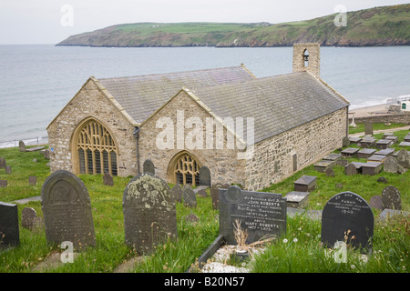 Cimetière et Église St Hywyn, Aberdaron, Galles, Royaume-Uni Banque D'Images