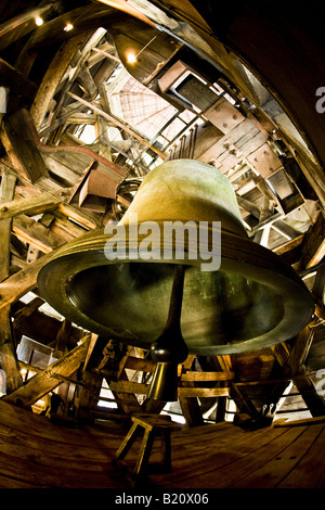 Cathédrale notre-Dame intérieur de la Tour Sud montrant la cloche d'Emmanuel dans le clocher Paris France Europe Banque D'Images