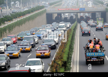 Le trafic lourd à Beijing, Chine. 10-JUIL-2008 Banque D'Images