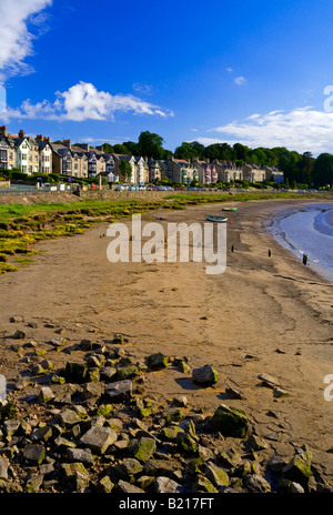 La plage à Arnside Cumbria sur la rivière de l'estuaire de la baie de Morecambe Kent England UK Banque D'Images