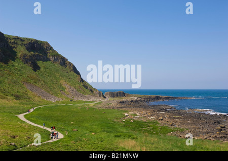 Giants Causeway Antrim Bushmills chemin côtier du nord dans le comté d'Antrim en Irlande du Nord GO UK EU Europe Banque D'Images