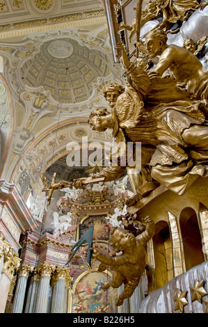 Vienne, Autriche. Peterskirche (l'église Saint Pierre, 1703-1708, Baroque) Monument : Le Martyre de saint Jean Népomucène Banque D'Images