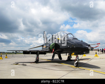 Le premier Hawk est entré en service avec la RAF en 1976, à la fois en tant qu'advanced flying-avions d'entraînement et une formation à la fabrication d'armes. Banque D'Images