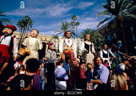 Gegantes 5m au défilé des Géants Plaça Reial Festa de la Merce Barcelone Catalogne Espagne
