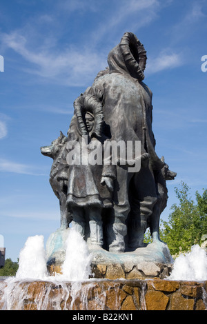 'Famille' inconnu Première Statue Fairbanks Golden Heart Park Alaska. Banque D'Images