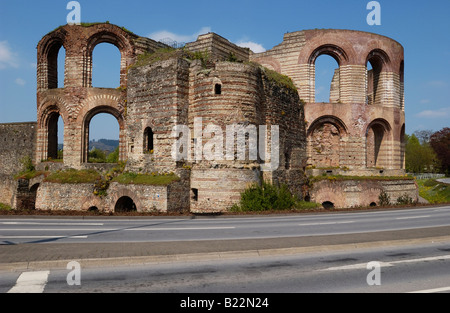 Ruines de l'empereur thermal Spa, baignoire impériale romaine antique, Trèves, Allemagne, Europe Banque D'Images