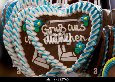 Coeurs d'épices en vente à Munich, Allemagne. 'Épice Herzle' sont un souvenir pour très chers de Stadtfeste. Banque D'Images