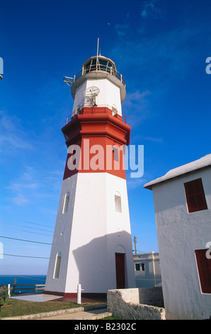 Low angle view of lighthouse, le phare de saint David, Saint Davids, Saint George's Parish, Bermudes Banque D'Images