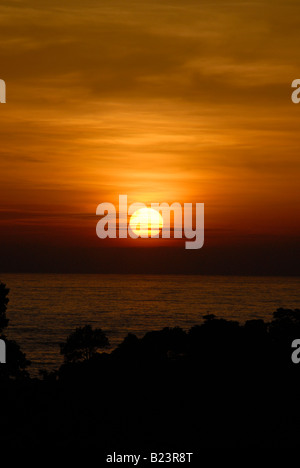 Coucher de soleil sur Phuket, promthep cape(sunset view point) Thaïlande Banque D'Images