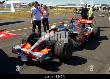 Lewis Hamilton McLaren F1 voiture Farnborough Air Show 2008 Banque D'Images