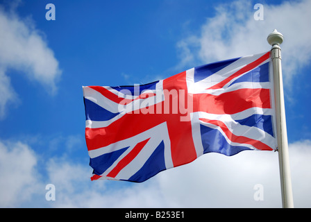 Union Jack battant sur mât, Londres, Angleterre, Royaume-Uni Banque D'Images
