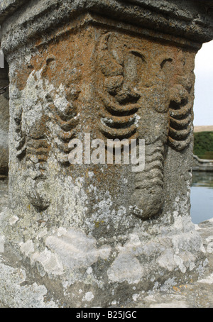 Villa Lante Bagnaia Italie écrevisses sculpté sur jardin sont sur le nom de l'honneur le Cardinal Gambara Banque D'Images