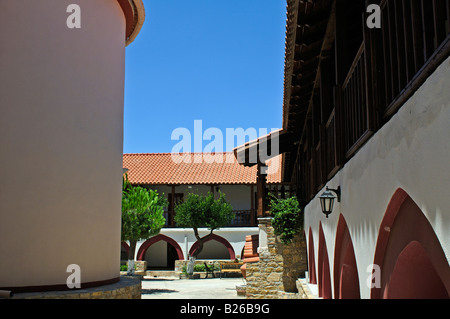 Cour intérieure de Megali Panagia Monastère de la Vierge Marie Samos Grèce Banque D'Images