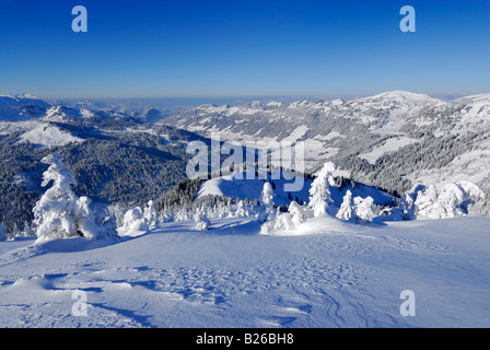 Scène de montagne couverte de neige, Riedberger Horn, station de ski Grasgehrenlifte, Obermaiselstein, Oberstdorf, Allgaeu, gamme, Allgaeu S Banque D'Images