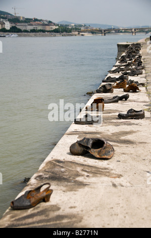 Chaussures sur le Danube - un mémorial aux victimes de la flèche les miliciens PENDANT LA SECONDE GUERRE MONDIALE. Banque D'Images