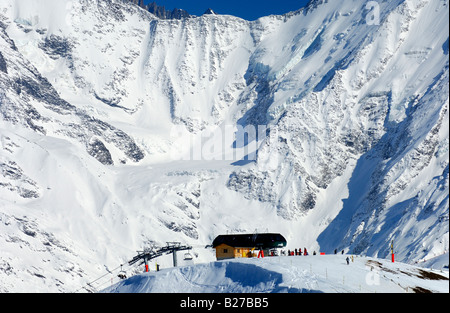 Station de ski Saint Gervais au pied du massif du Mont Blanc, St Gervais, Haute Savoie, France Banque D'Images