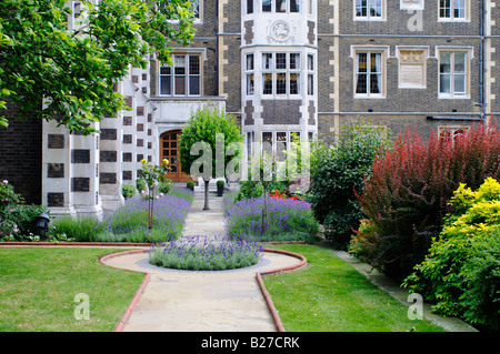 Middle Temple Hall et Temple Gardens Londres Banque D'Images